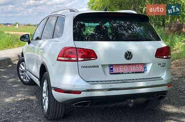 Внедорожник / Кроссовер Volkswagen Touareg 2016 в 