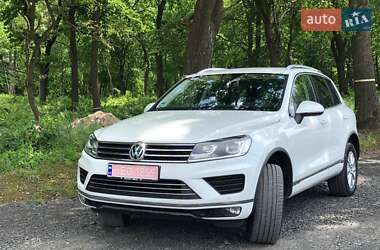 Внедорожник / Кроссовер Volkswagen Touareg 2016 в 