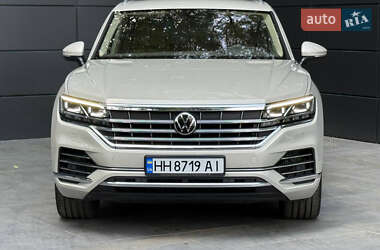 Внедорожник / Кроссовер Volkswagen Touareg 2020 в Одессе