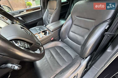Внедорожник / Кроссовер Volkswagen Touareg 2015 в 