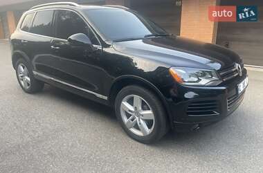 Внедорожник / Кроссовер Volkswagen Touareg 2011 в Черкассах