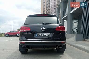 Внедорожник / Кроссовер Volkswagen Touareg 2014 в 