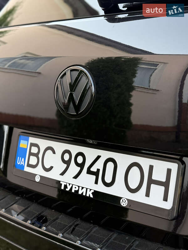 Внедорожник / Кроссовер Volkswagen Touareg 2011 в Золочеве