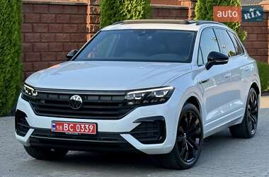 Позашляховик / Кросовер Volkswagen Touareg 2022 в 