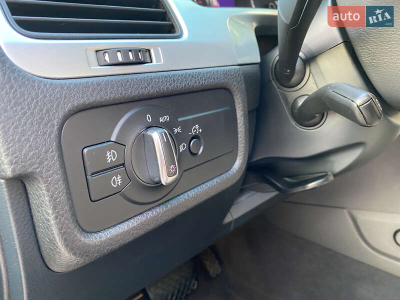 Внедорожник / Кроссовер Volkswagen Touareg 2013 в Виннице