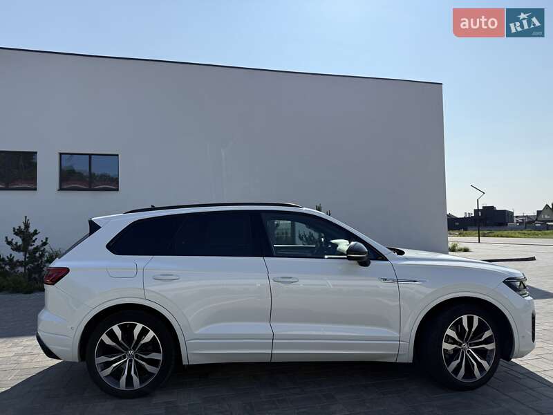 Внедорожник / Кроссовер Volkswagen Touareg 2019 в Луцке