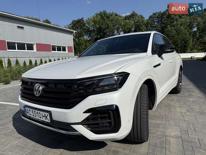 Внедорожник / Кроссовер Volkswagen Touareg 2019 в Луцке
