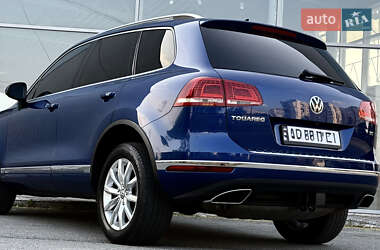 Внедорожник / Кроссовер Volkswagen Touareg 2016 в 