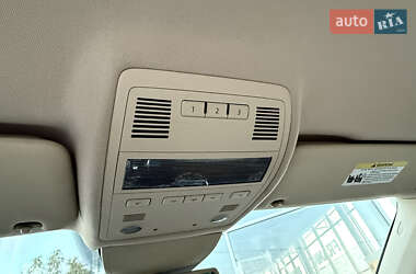 Внедорожник / Кроссовер Volkswagen Touareg 2016 в 