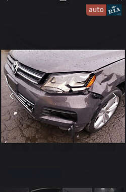 Внедорожник / Кроссовер Volkswagen Touareg 2010 в 