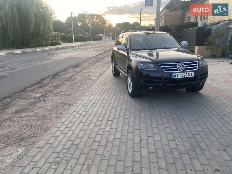 Позашляховик / Кросовер Volkswagen Touareg 2006 в Тростянці