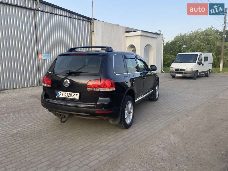 Позашляховик / Кросовер Volkswagen Touareg 2006 в Тростянці