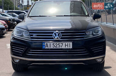 Внедорожник / Кроссовер Volkswagen Touareg 2018 в 