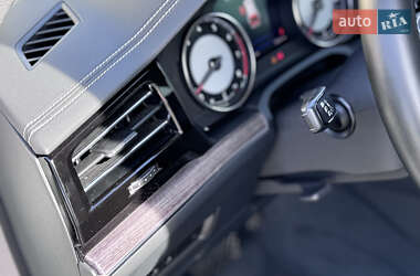 Внедорожник / Кроссовер Volkswagen Touareg 2021 в 