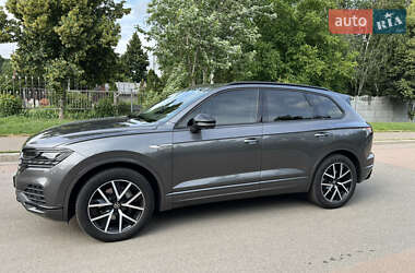 Внедорожник / Кроссовер Volkswagen Touareg 2020 в 