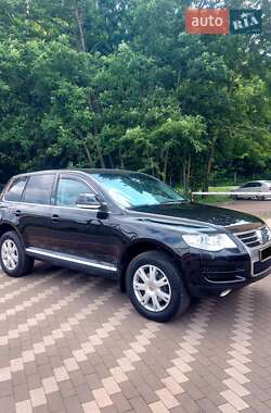 Внедорожник / Кроссовер Volkswagen Touareg 2007 в 