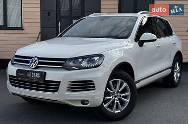 Внедорожник / Кроссовер Volkswagen Touareg 2011 в 