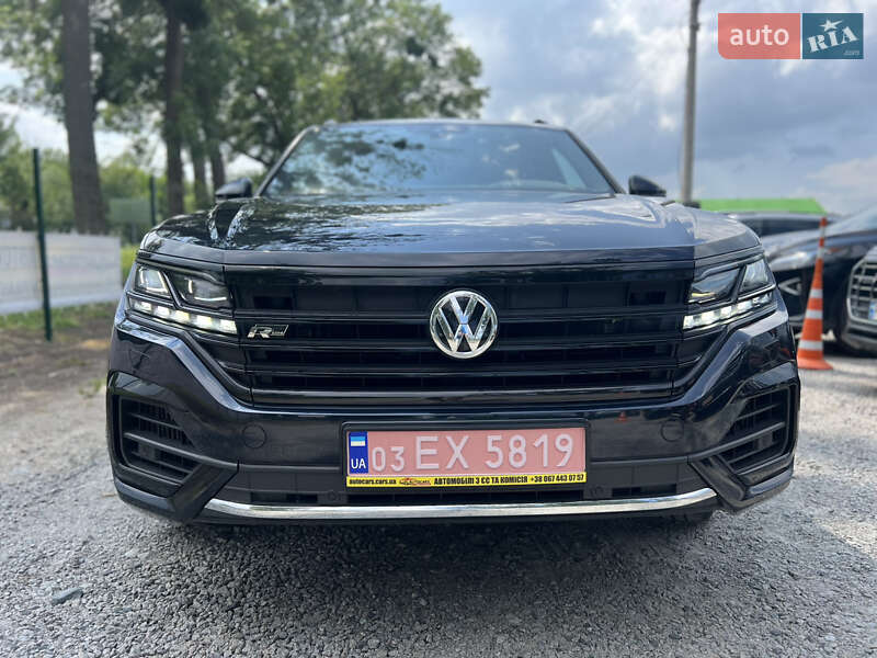 Позашляховик / Кросовер Volkswagen Touareg 2019 в Умані