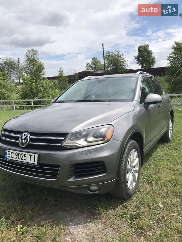 Внедорожник / Кроссовер Volkswagen Touareg 2011 в Львове фото 28 Внедорожник / Кроссовер Volkswagen Touareg 2011 в Львове