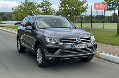Внедорожник / Кроссовер Volkswagen Touareg 2016 в Ирпене