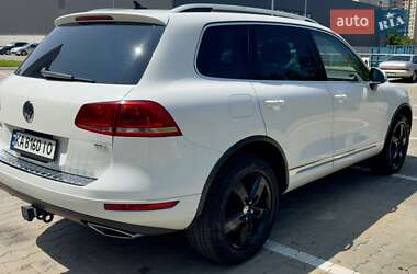 Позашляховик / Кросовер Volkswagen Touareg 2014 в 