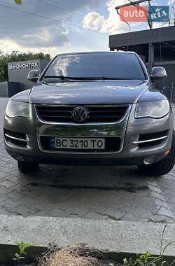 Внедорожник / Кроссовер Volkswagen Touareg 2008 в Львове