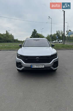 Позашляховик / Кросовер Volkswagen Touareg 2018 в Полтаві