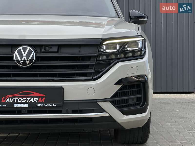 Позашляховик / Кросовер Volkswagen Touareg 2020 в Мукачевому
