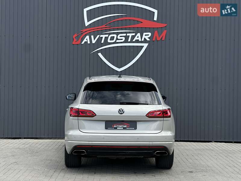 Позашляховик / Кросовер Volkswagen Touareg 2020 в Мукачевому