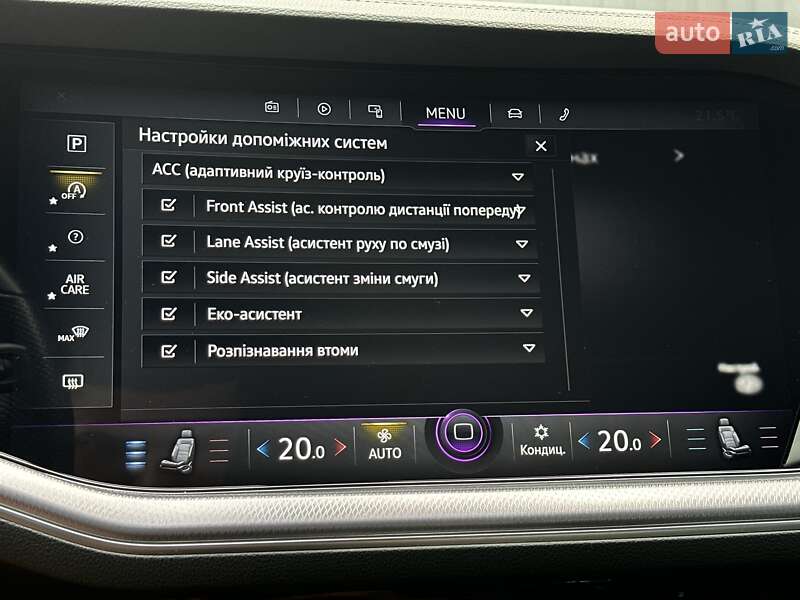 Позашляховик / Кросовер Volkswagen Touareg 2020 в Мукачевому