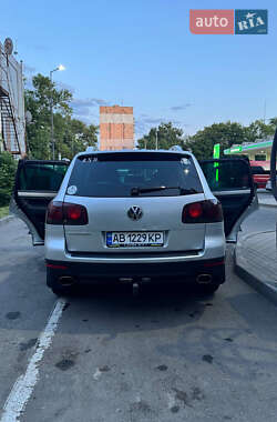 Позашляховик / Кросовер Volkswagen Touareg 2009 в 