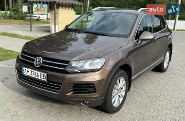 Внедорожник / Кроссовер Volkswagen Touareg 2012 в 