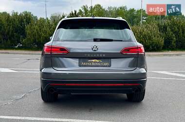Внедорожник / Кроссовер Volkswagen Touareg 2021 в 