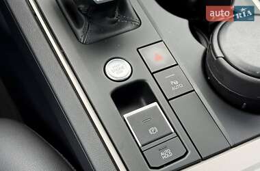 Внедорожник / Кроссовер Volkswagen Touareg 2021 в 