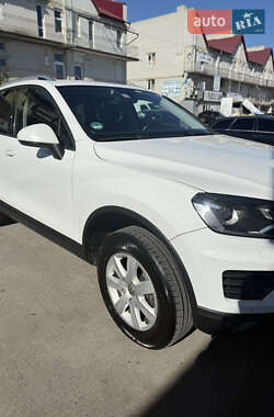 Внедорожник / Кроссовер Volkswagen Touareg 2016 в Тернополе
