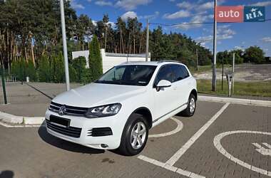 Внедорожник / Кроссовер Volkswagen Touareg 2013 в Киеве
