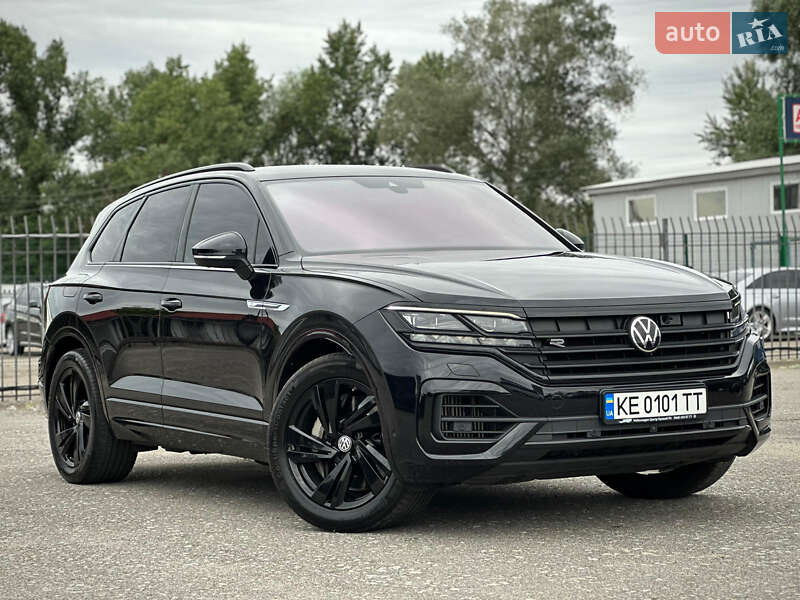 Внедорожник / Кроссовер Volkswagen Touareg 2020 в Киеве