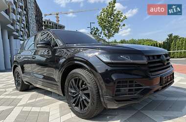 Внедорожник / Кроссовер Volkswagen Touareg 2020 в Киеве