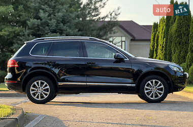 Внедорожник / Кроссовер Volkswagen Touareg 2012 в 
