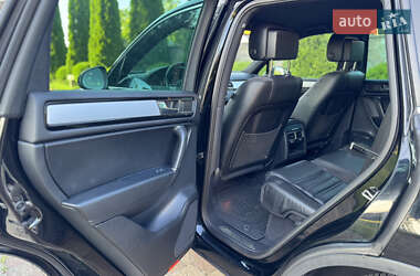 Внедорожник / Кроссовер Volkswagen Touareg 2012 в 