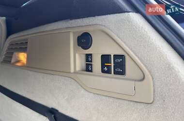 Позашляховик / Кросовер Volkswagen Touareg 2015 в 