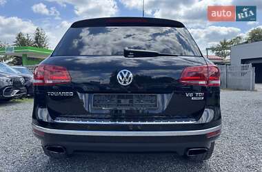 Позашляховик / Кросовер Volkswagen Touareg 2015 в 