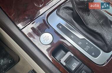 Позашляховик / Кросовер Volkswagen Touareg 2015 в 