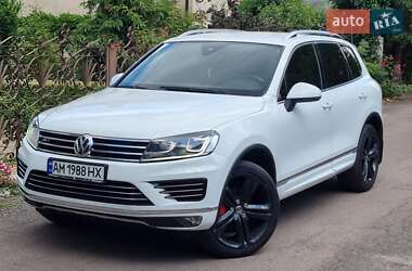 Позашляховик / Кросовер Volkswagen Touareg 2016 в Житомирі