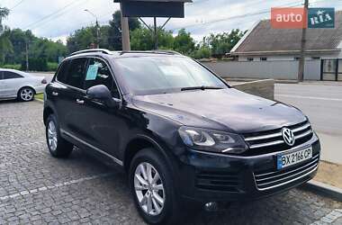 Внедорожник / Кроссовер Volkswagen Touareg 2013 в 