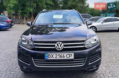 Внедорожник / Кроссовер Volkswagen Touareg 2013 в 