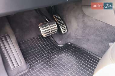 Внедорожник / Кроссовер Volkswagen Touareg 2013 в 