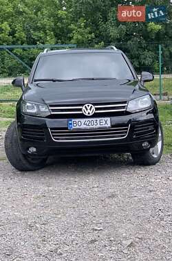 Внедорожник / Кроссовер Volkswagen Touareg 2014 в Кременце