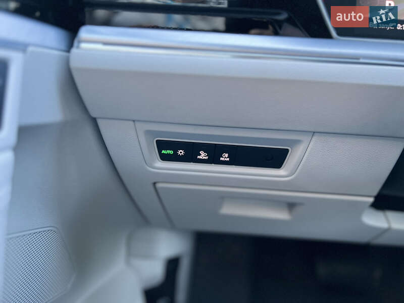 Внедорожник / Кроссовер Volkswagen Touareg 2021 в Виннице