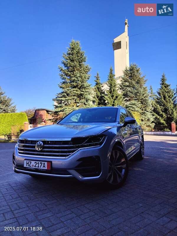 Внедорожник / Кроссовер Volkswagen Touareg 2018 в Мостиске